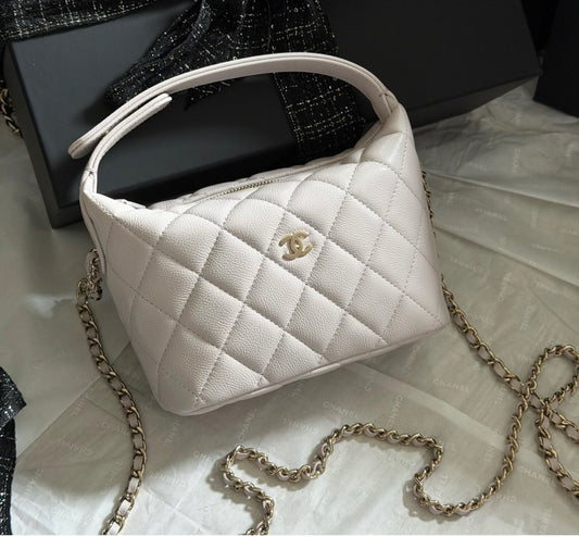 CHANEL CLASSIC Clutch